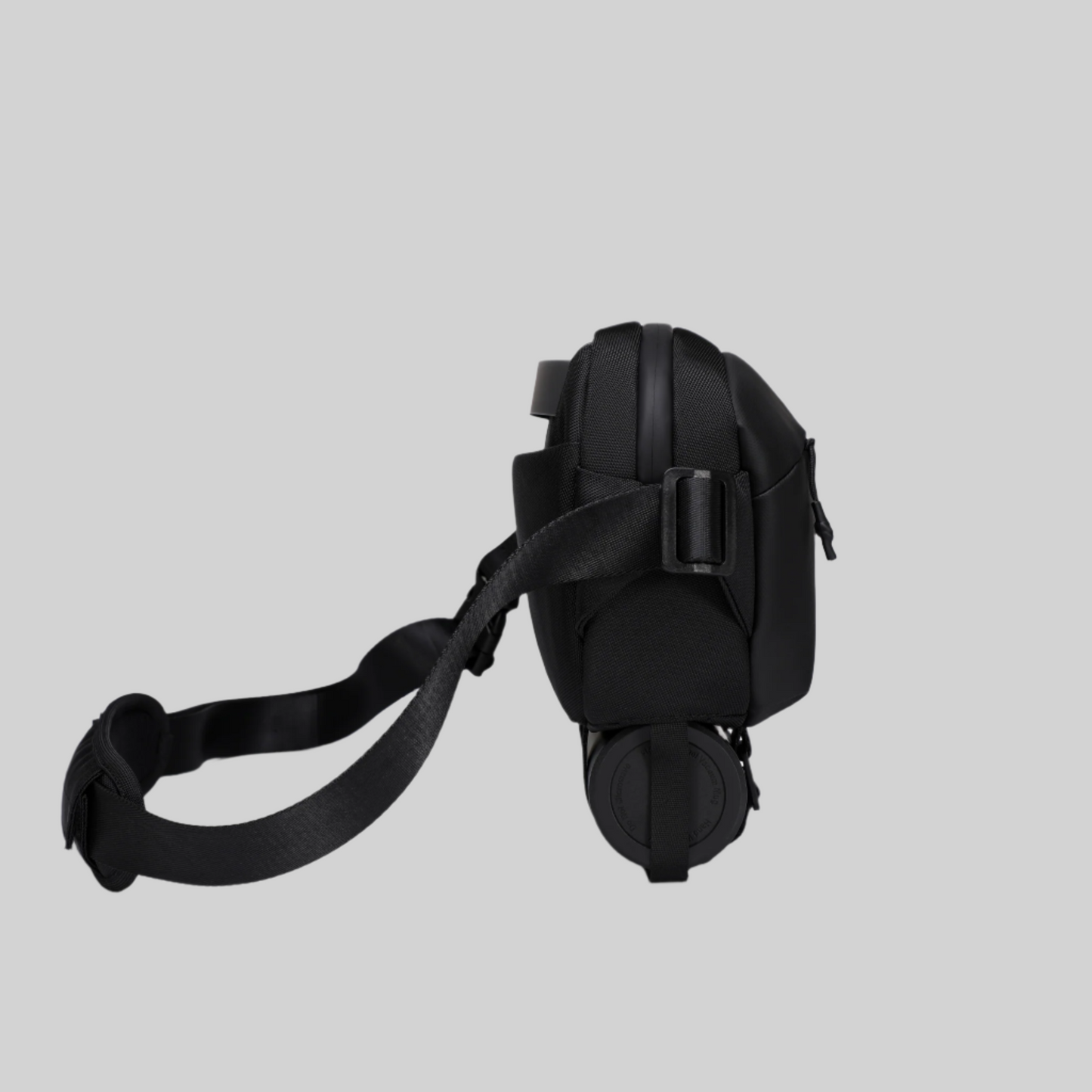 Crossbody Explorer